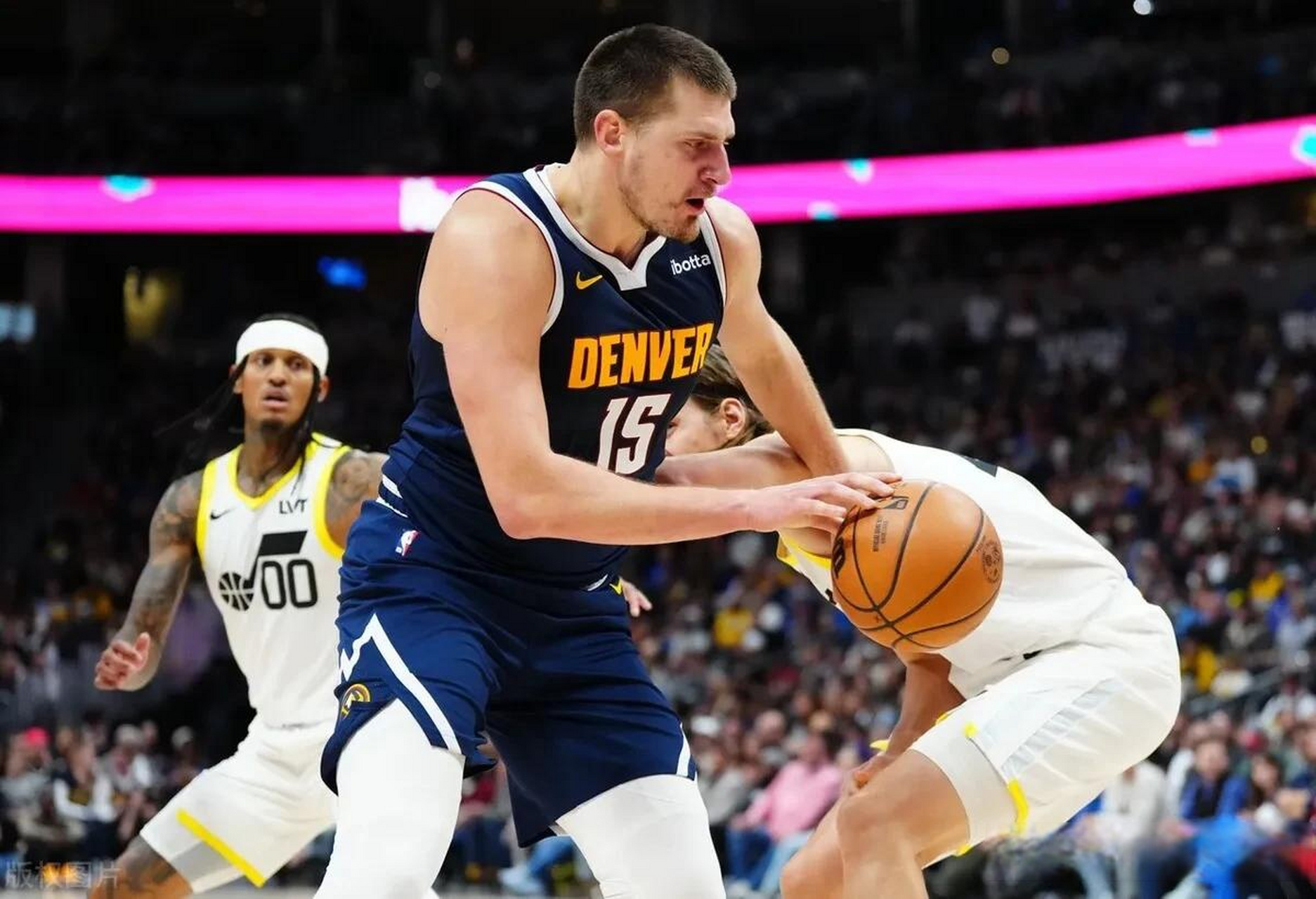 开云娱乐网站 -NBA常规赛今晨走向成谜；丹佛掘金篮板制胜；态度坚定；球队文化再被提及的简单介绍